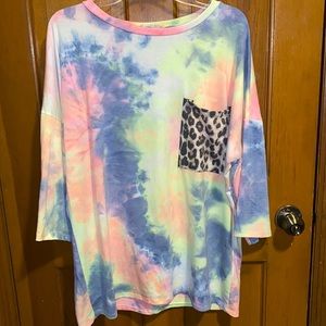 *PLUS* tie dye tee with leopard pocket